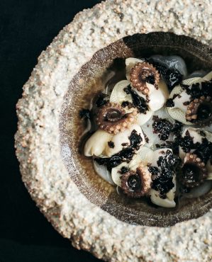 ORYX
Qatar Airways inflight magazine

After 18 years at the helm of Sydney’s most prestigious restaurant, chef Peter Gilmore has made a statement with a new look for the venue and a worthy successor to his celebrated Snow Egg dessert.